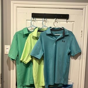 3golf polos wore them for about 1year perfect condition except the🟩(I put a 📸)
